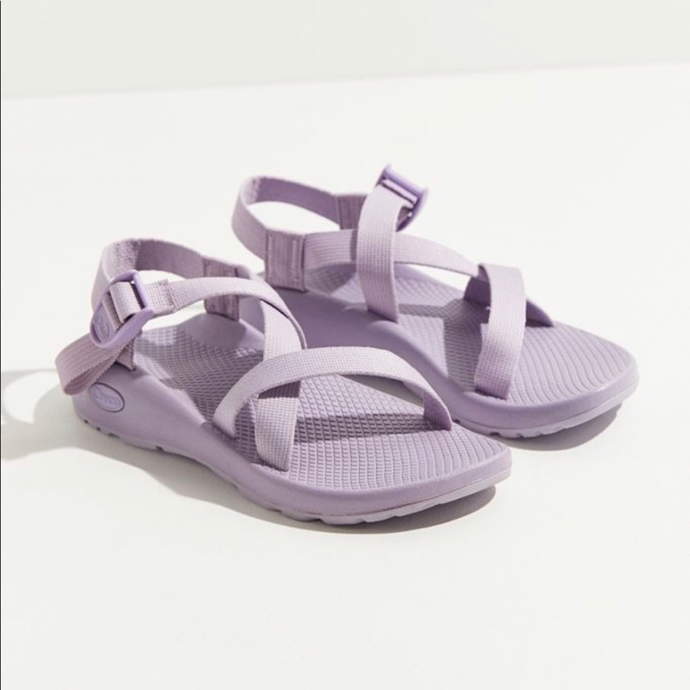 NWOT Lavender Chaco Z1 sandals
